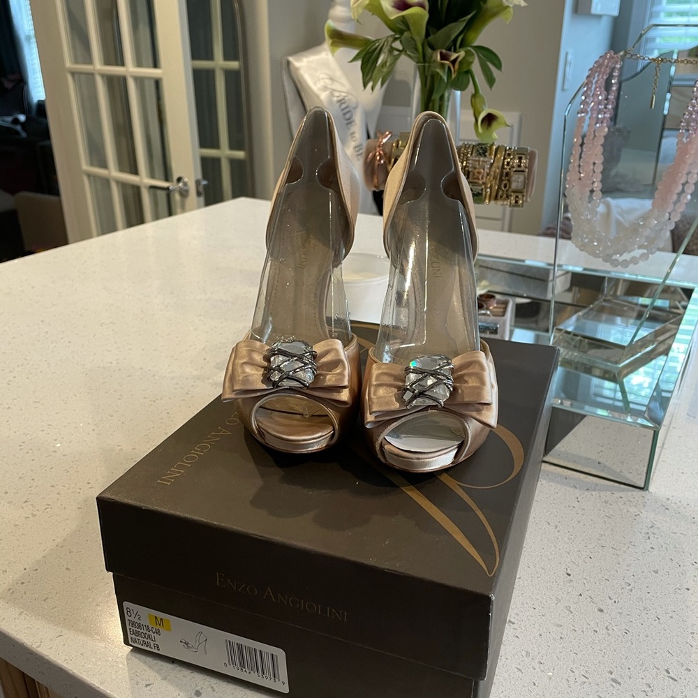 Enzo Angiolini Champagne Peep Toe Heels 8.5